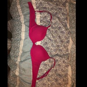 VS pink bra